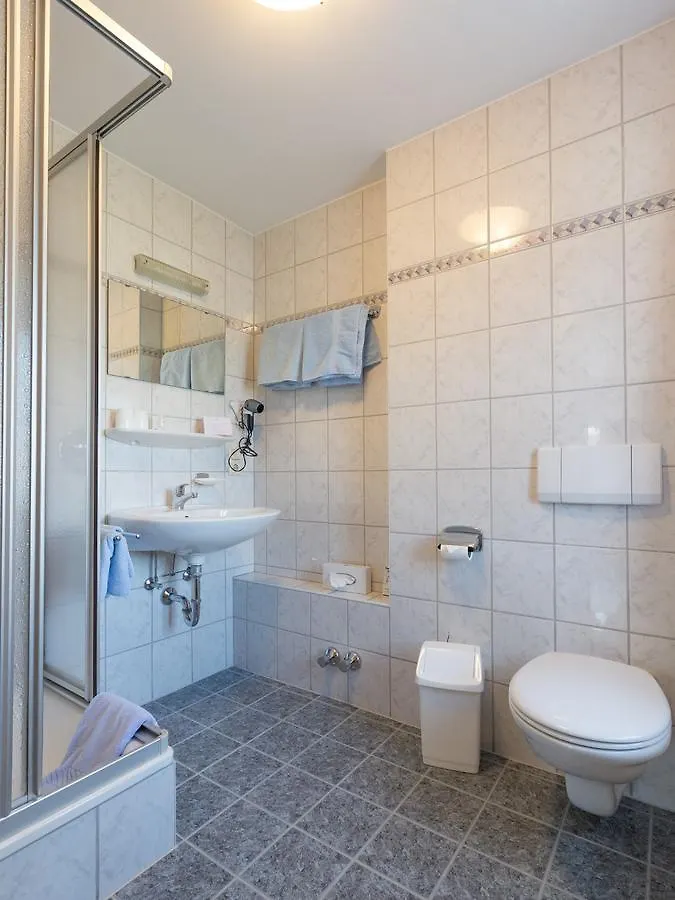 Gasthof Pension Neuwirt Seeon-Seebruck 2*,  Alemanha