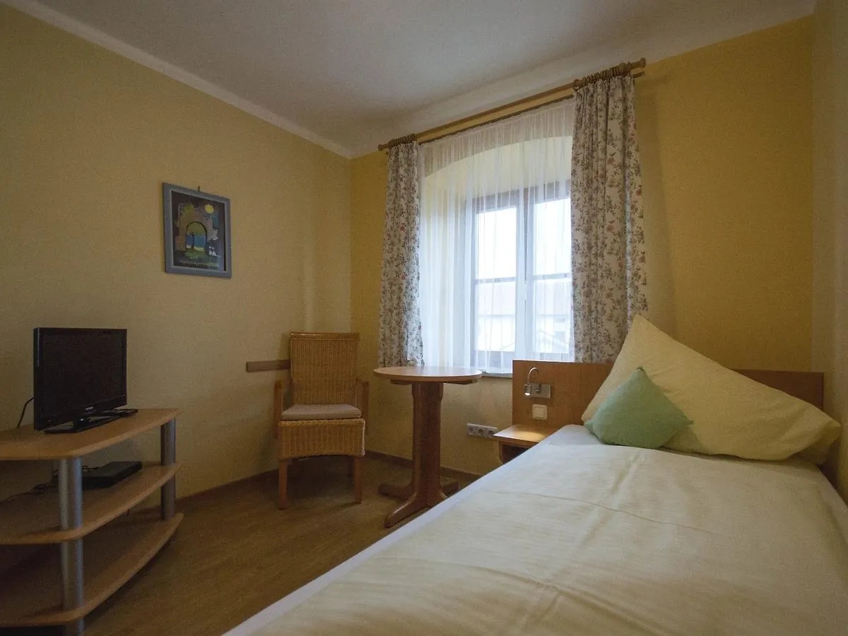 ** Casa de hóspedes Gasthof Pension Neuwirt Seeon-Seebruck Alemanha